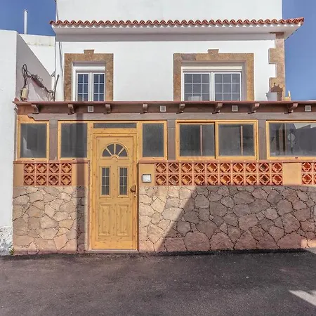 Vakantiehuis Casa Teresita En La Playa Con Vistas Al Mar, Terraza Y Wi-fi; Se Admiten Mascotas