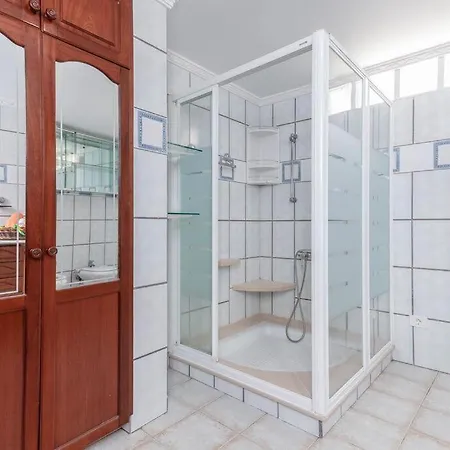 Casa Teresita En La Playa Con Vistas Al Mar, Terraza Y Wi-fi; Se Admiten Mascotas Ajuy